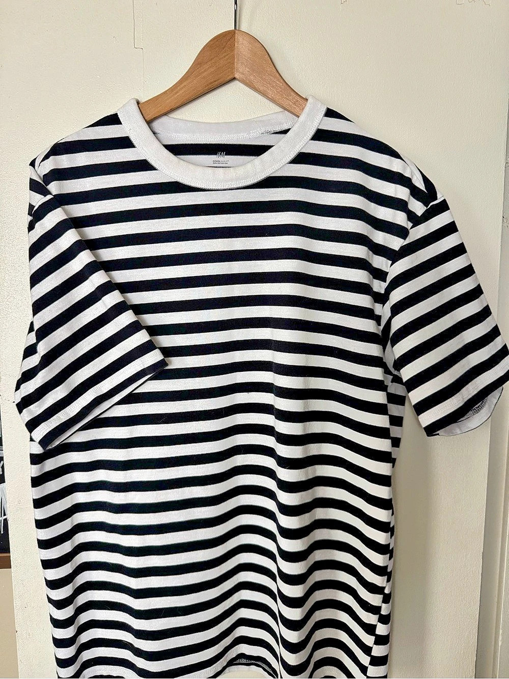 H&M COOLMAX® Loose Fit Striped T-Shirt Black & White MENS Small